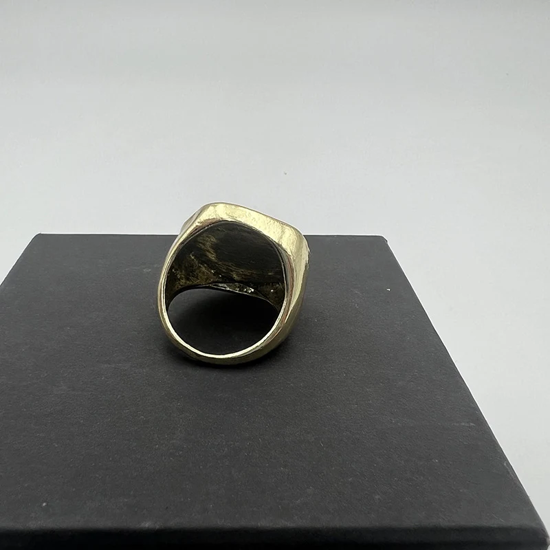 Title 1, Anillo Familiar Dragón