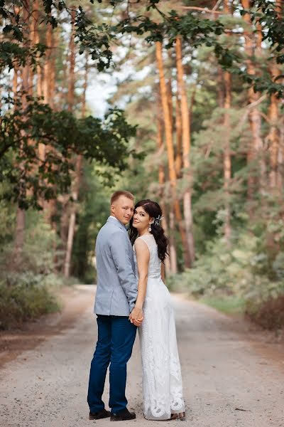 Fotógrafo de casamento Darina Zdorenko (gorodinskaj). Foto de 30 de agosto 2019