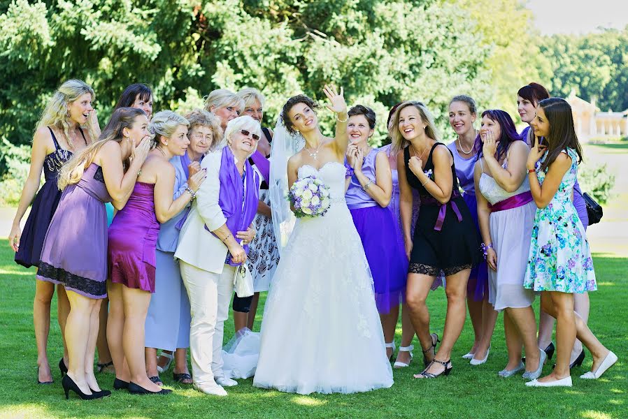 Fotógrafo de casamento Barbora Šorsáková (barborasorsakova). Foto de 28 de outubro 2017