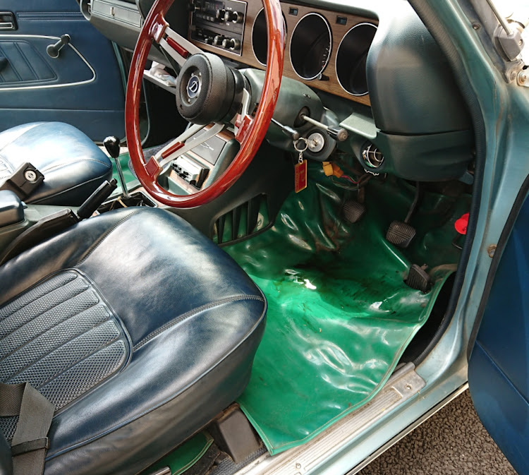スカイラインのホイール交換・旧車・クーラント漏れに関するカスタム事例の投稿画像2枚目