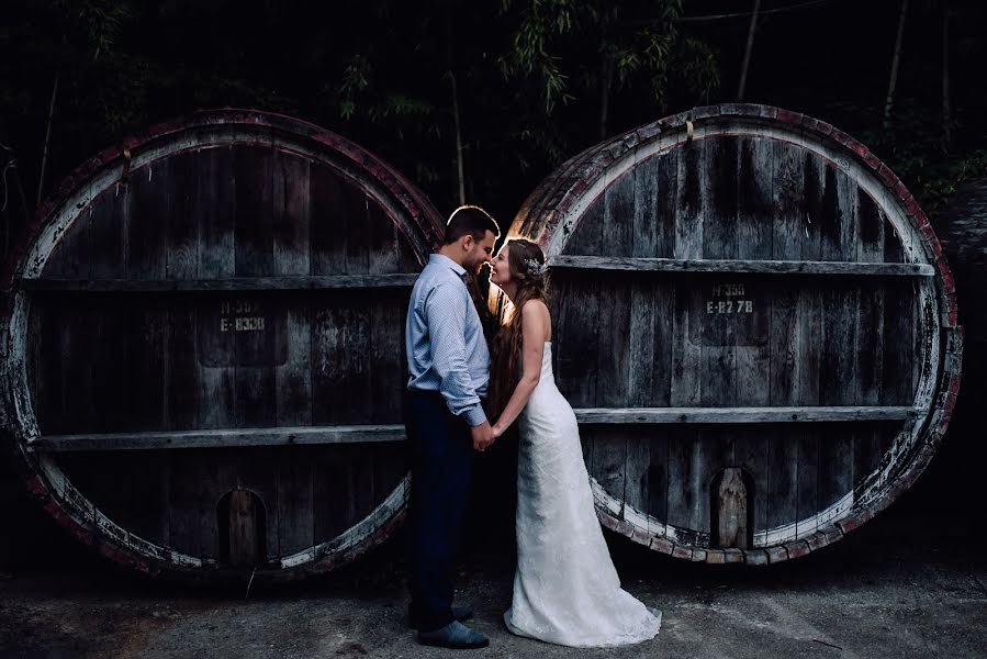 Fotógrafo de casamento Yuliya Yaroshenko (juliayaroshenko). Foto de 15 de novembro 2017