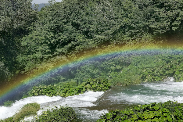 Magia del tramonto sulla cascata di Luciano Tronati