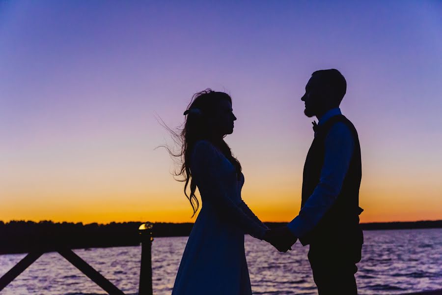 Fotógrafo de casamento Yuliya Spirova (spiro). Foto de 17 de fevereiro 2020