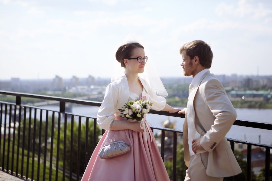 Fotógrafo de casamento Dmitriy Stepanov (divsters). Foto de 8 de agosto 2014