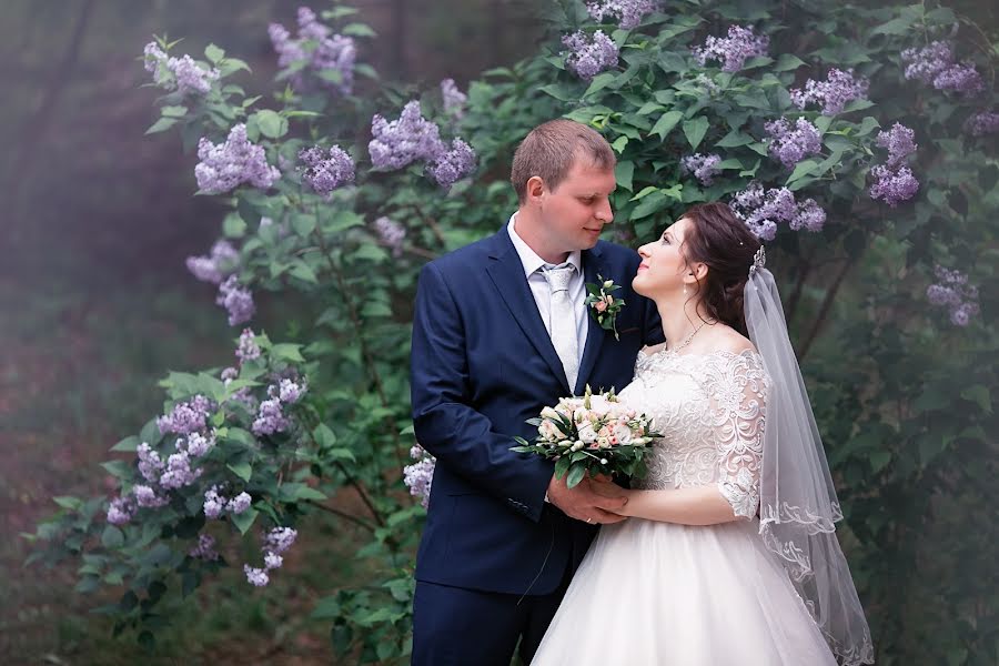 Fotografo di matrimoni Olesya Kareva (olisa911). Foto del 16 agosto 2017