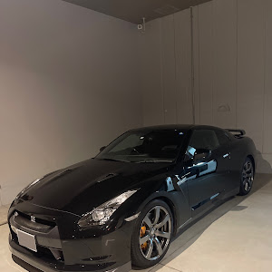 NISSAN GT-R R35