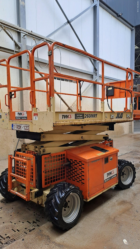 Picture of a JLG 260MRT