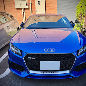 TT RS クーペ A6