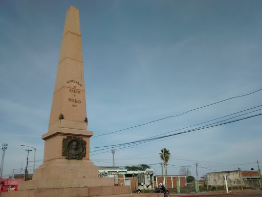 Obelisco A Rodó