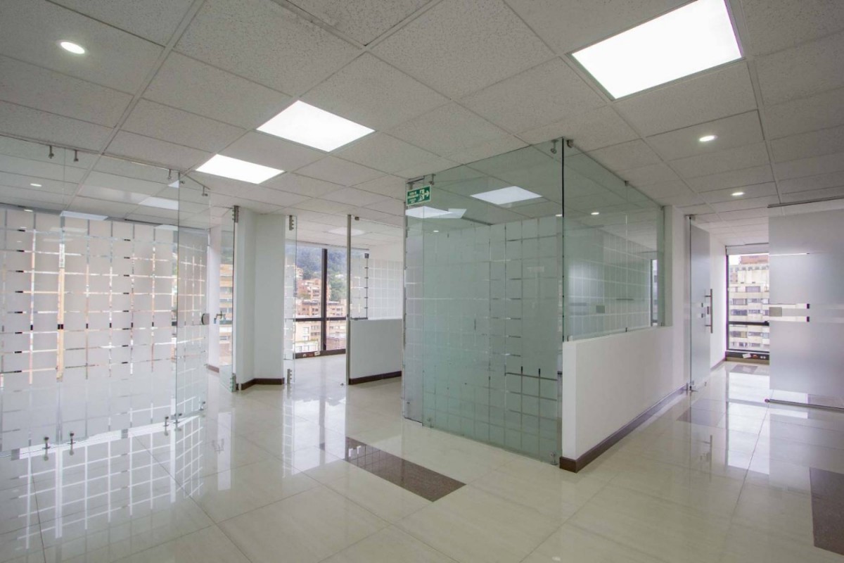 Oficina En Arriendo - Bellavista, Bogota