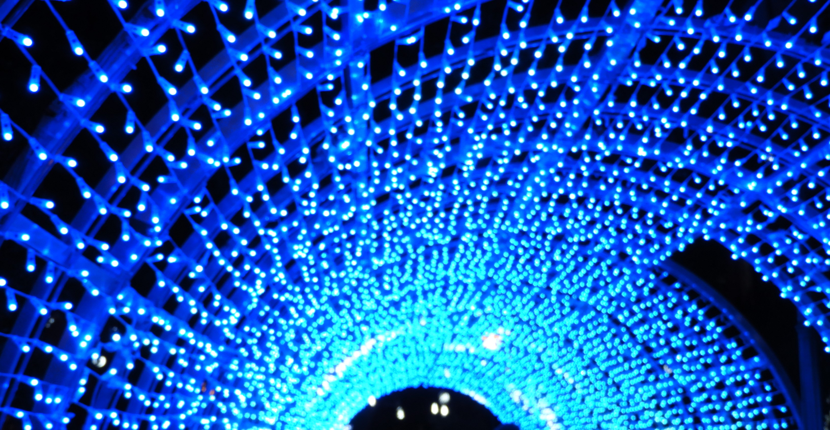 Il tunnel blu. di claudio_sposetti