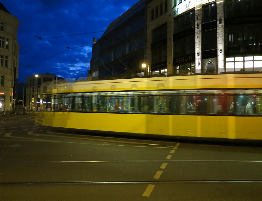 Tram iperveloceeeee di MauroMgl