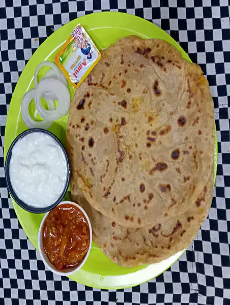 Tawa Onion Paratha [2 Pcs]