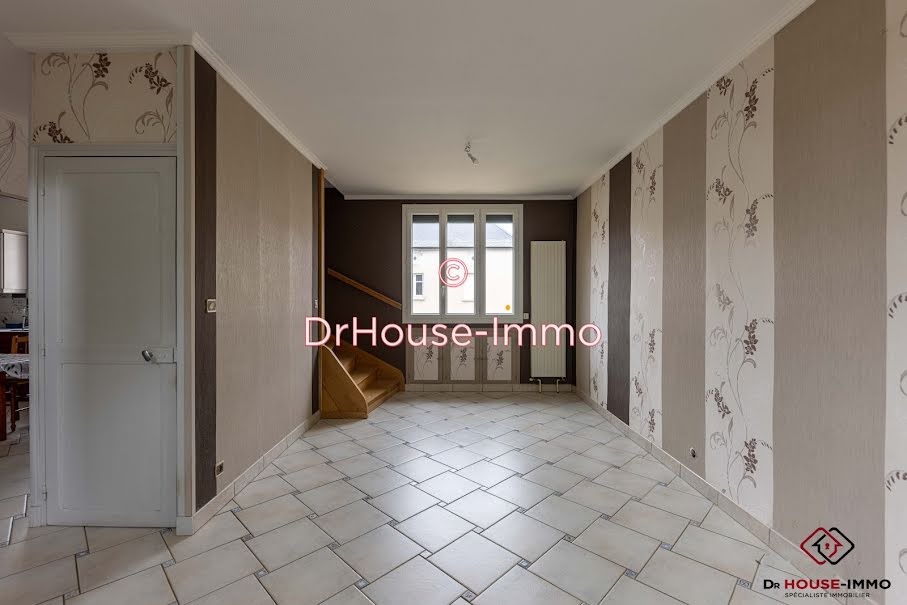 Vente maison 6 pièces 99 m² à Biard (86580), 195 000 €