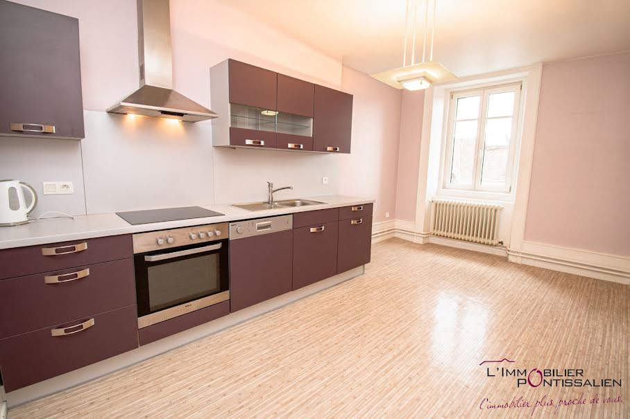 Vente appartement 4 pièces 120.85 m² à Pontarlier (25300), 283 000 €