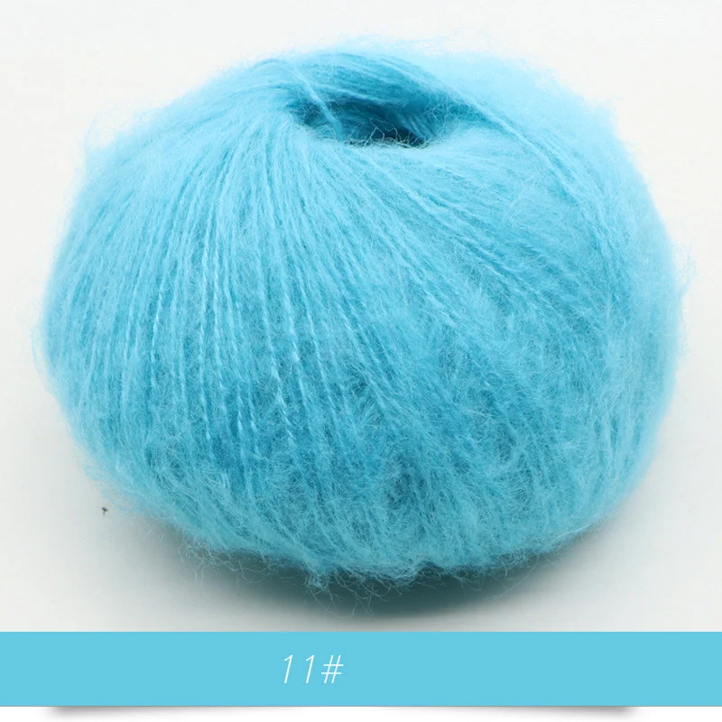 Title 30, Suéter de mohair para bebê, cachecol e xale. Co...