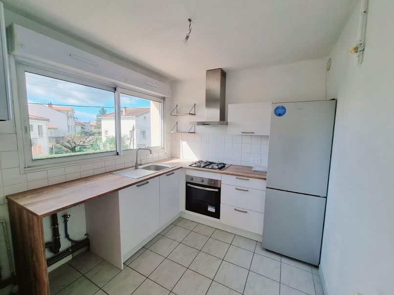 Location  appartement 2 pièces 49 m² à Albi (81000), 660 €