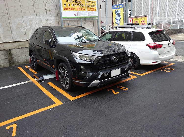 RAV4のmugiさんが投稿したカスタム事例の投稿画像1枚目