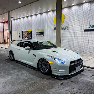 NISSAN GT-R R35