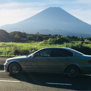 B3セダン