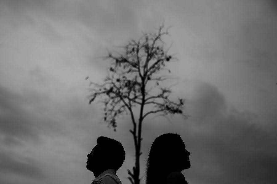 結婚式の写真家Kemish Chaudhari (vowsandemotions)。2021 5月3日の写真