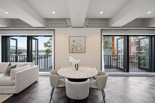 Appartement contemporain avec terrasse en bord de mer 3