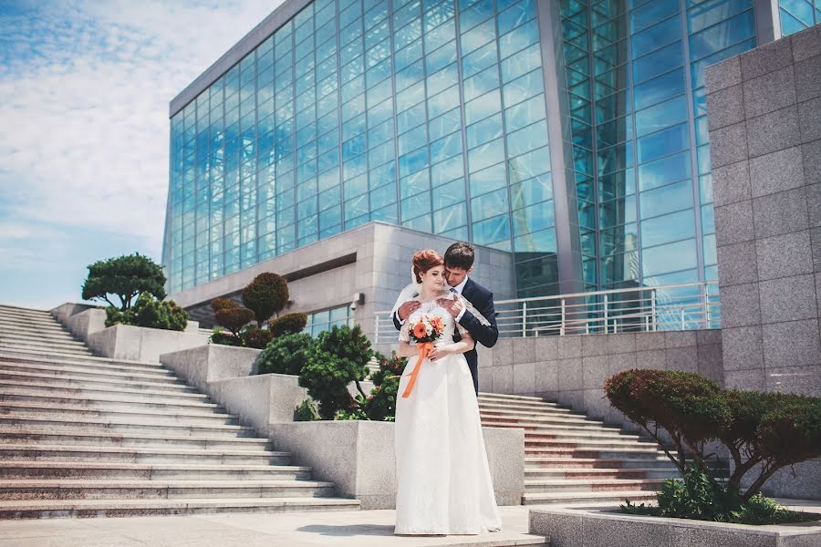 Fotógrafo de casamento Sergey Zelenskiy (icanphoto). Foto de 9 de fevereiro 2016