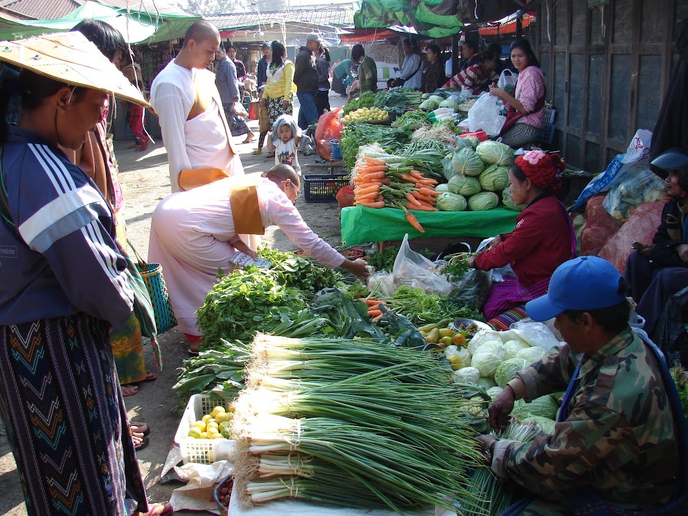 marché de nyaungshwe