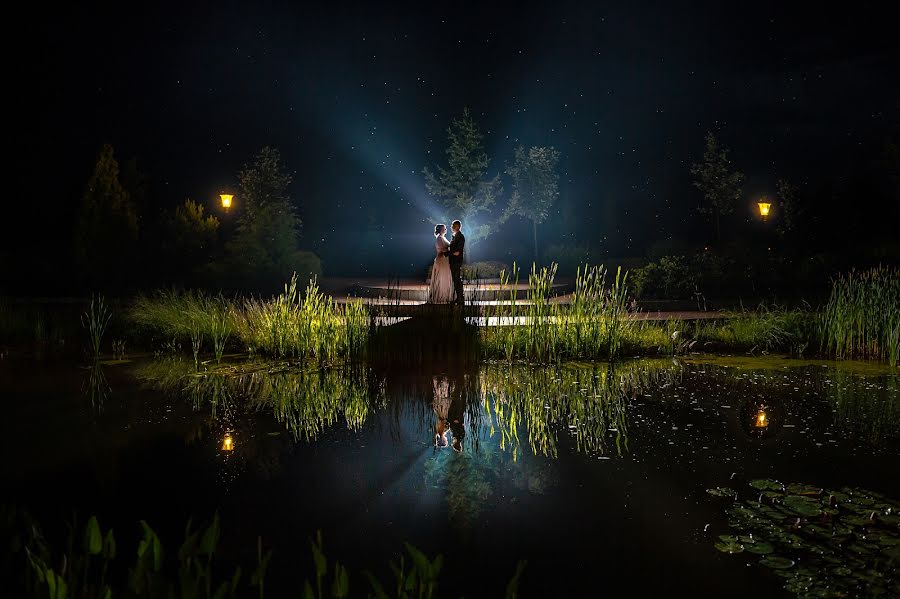 Fotografo di matrimoni Piotr Potapowicz (piotrpotapowicz). Foto del 8 luglio 2020