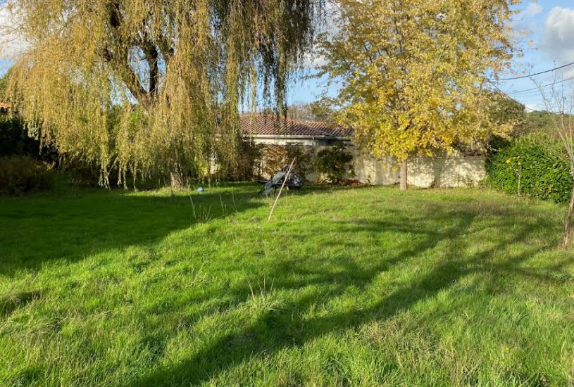  Vente Terrain à bâtir - 700m² à Camblanes-et-Meynac (33360) 