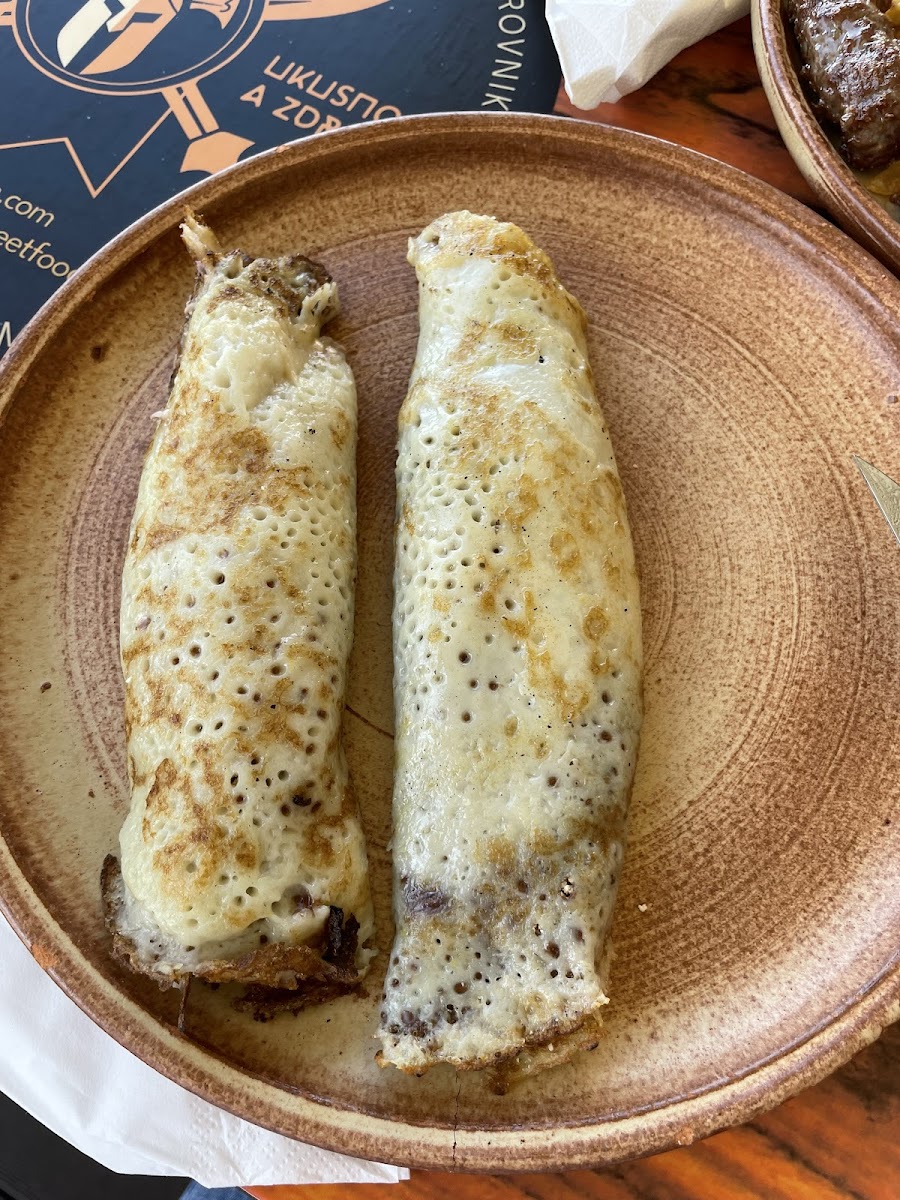 Chicolate-cookie crêpes