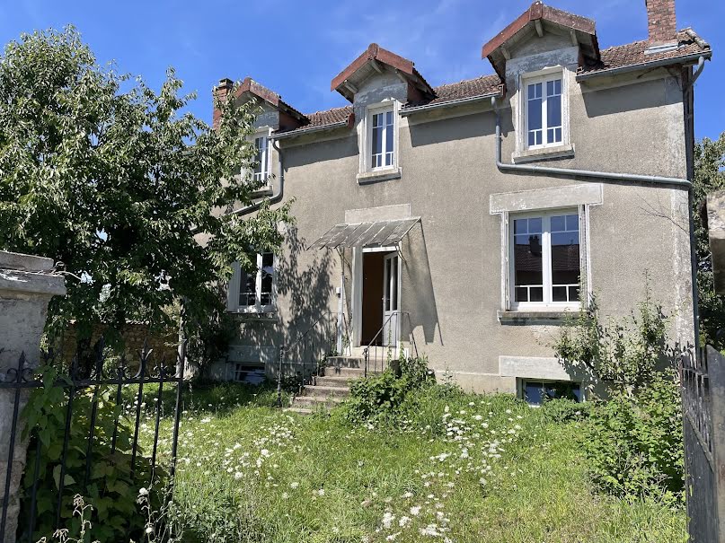 Vente maison 5 pièces 117 m² à Saint-Léonard-de-Noblat (87400), 138 000 €