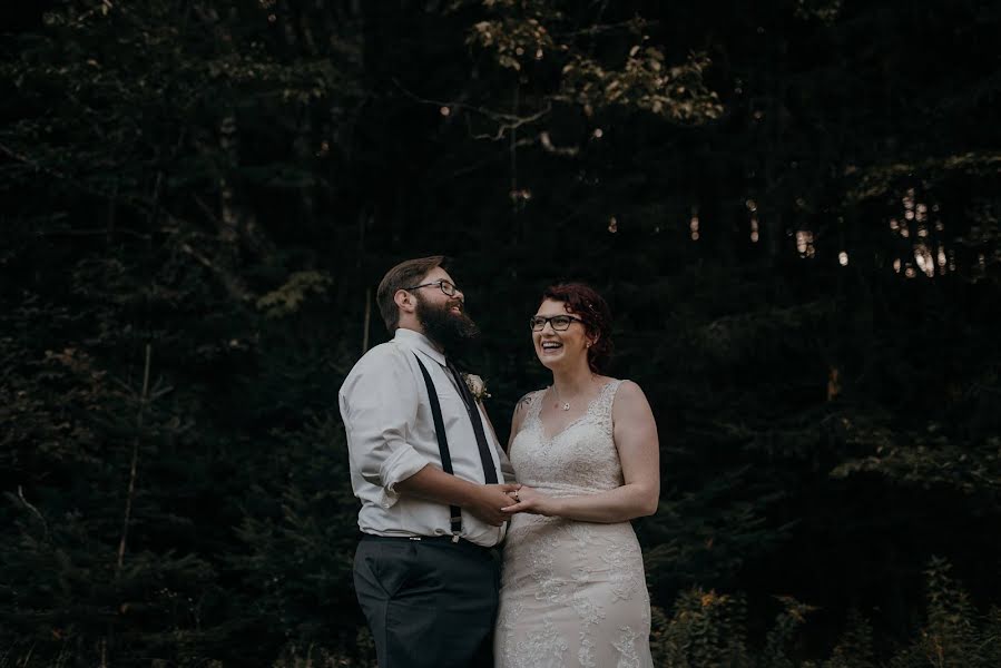 Wedding photographer Courtney Gallery (courtneygallery). Photo of 9 May 2019