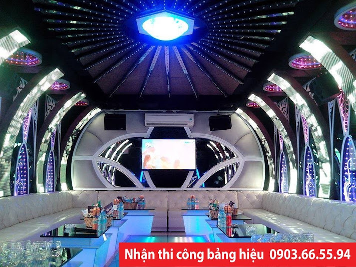 bảng hiệu karaoke gắn đèn led full color 188