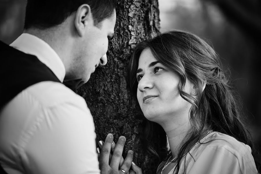 Wedding photographer Lajos Sziráki Olex (olex). Photo of 27 March 2020