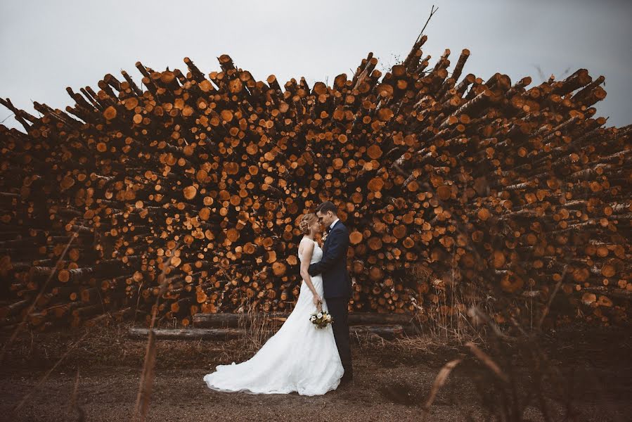 Fotógrafo de casamento Jere Satamo (jeresatamo). Foto de 17 de fevereiro 2016