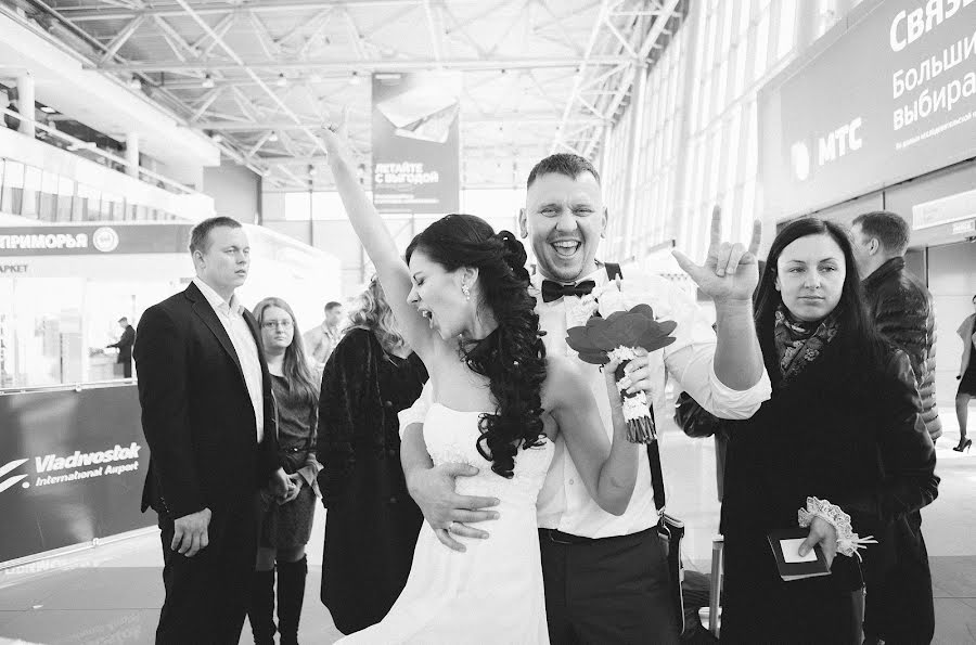 Fotografo di matrimoni Anna Khomenko (anyaxomenko). Foto del 28 marzo 2015