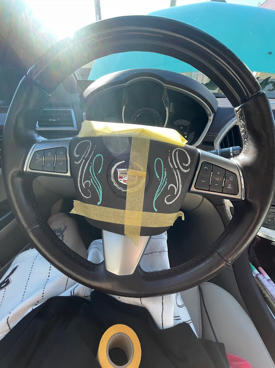 SRXのcadillac・キャデラックSRX・キャデラック・寒いよ…・プチカスタムに関するカスタム事例の投稿画像1枚目