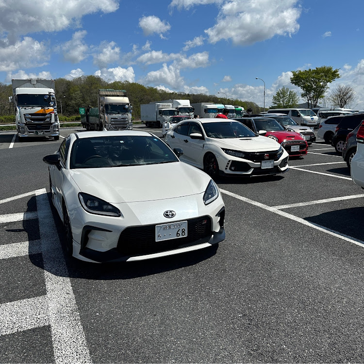 GR86のトヨタ・GR86・シビックタイプR・mini・ジョンクーパーワークスに関するカスタム事例の投稿画像2枚目
