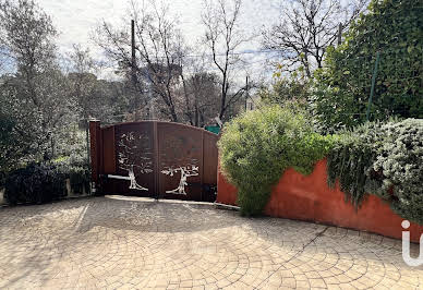 House with pool and terrace 2