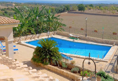 Villa with pool and terrace 17