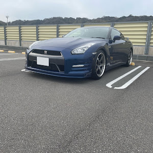 NISSAN GT-R R35