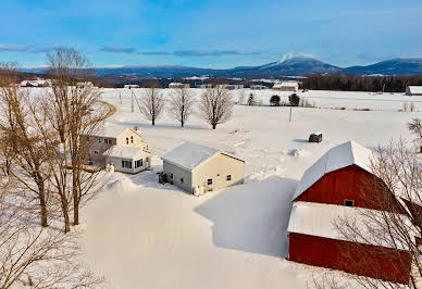 Farmhouse with garden 7