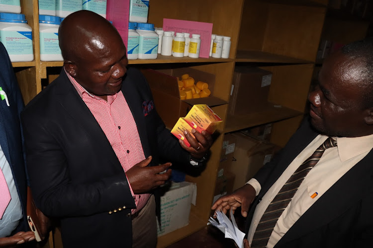 Kakamega governor Fernandes Barasa inspects some.of the drugs delivered to Matungu level 4 hospital on Friday/IMAGE/HILTON OTENYO