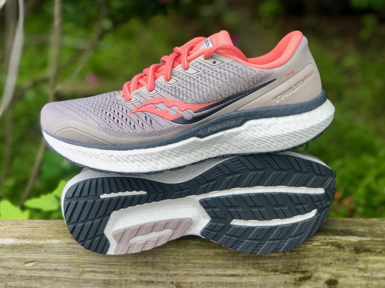 Road Trail Run: Saucony Triumph 18 Review: Bottomless Cushion and ...