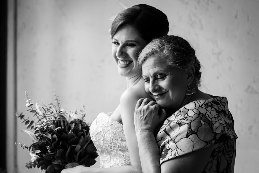 Wedding photographer Lucia And Fer (luciaizquierdo). Photo of 23 January 2020