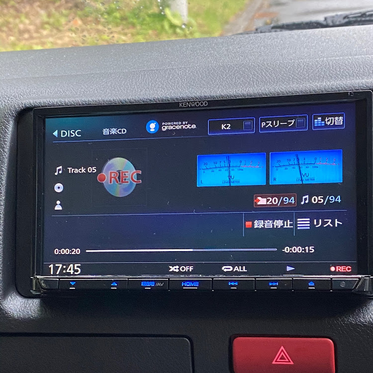 ハイエースバンのカーナビ何使ってる？に関するカスタム事例の投稿画像1枚目