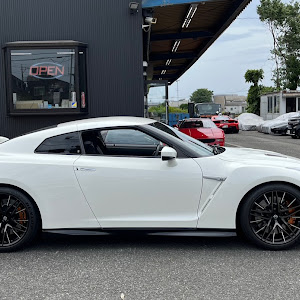 NISSAN GT-R R35