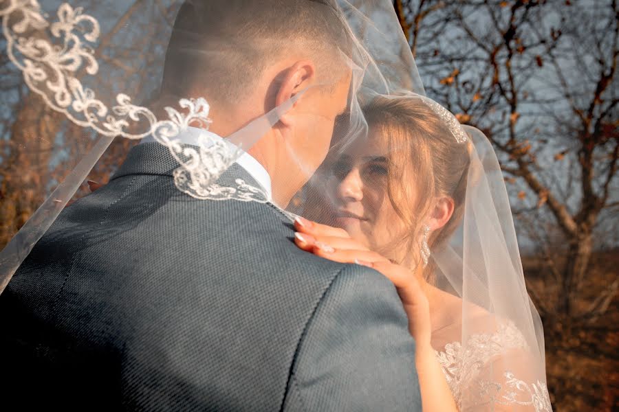 Wedding photographer Andrian Yaroslavov (yarvisuals). Photo of 19 December 2018