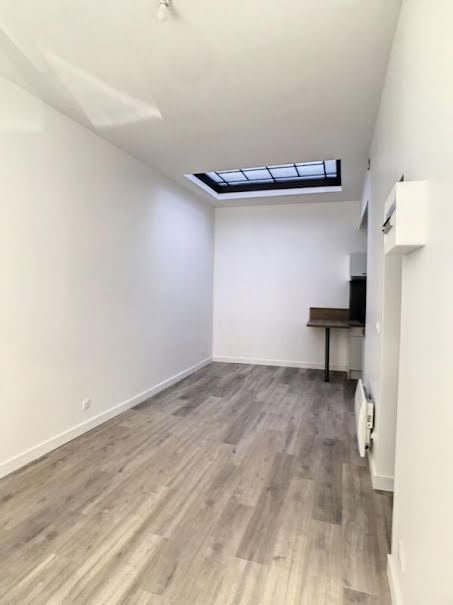 Location  appartement 1 pièce 23 m² à Lille (59000), 592 €